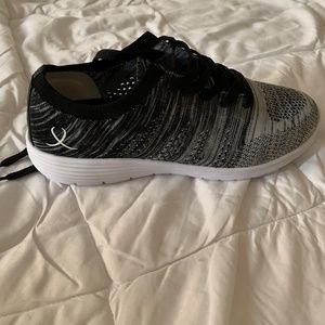 Women’s Sneakers